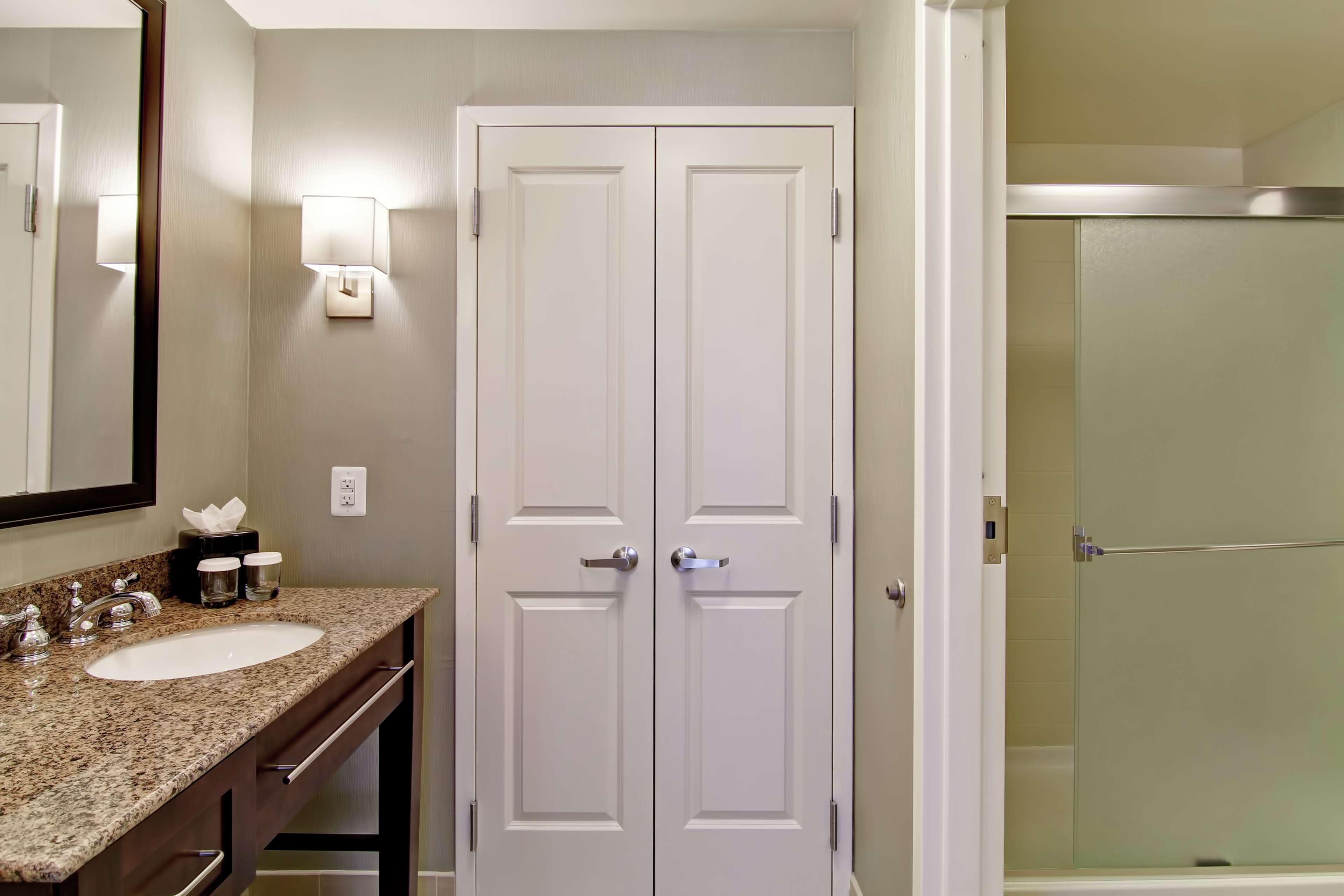 Homewood Suites By Hilton Woodbridge Eksteriør billede