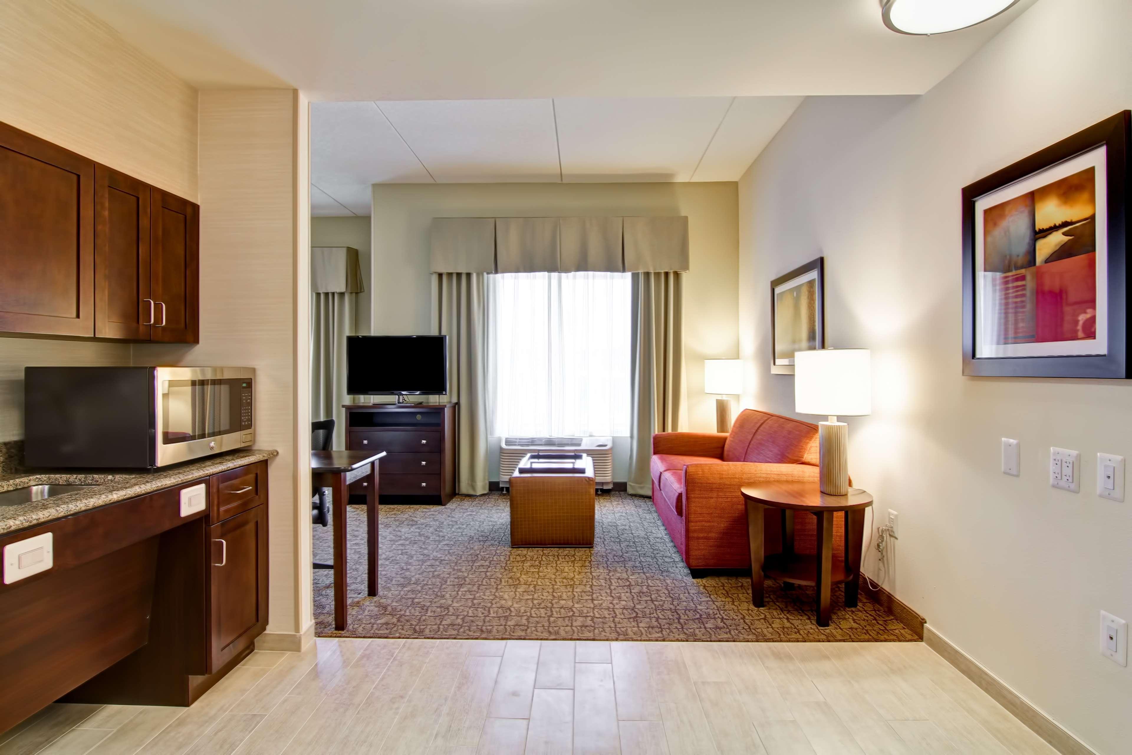 Homewood Suites By Hilton Woodbridge Eksteriør billede