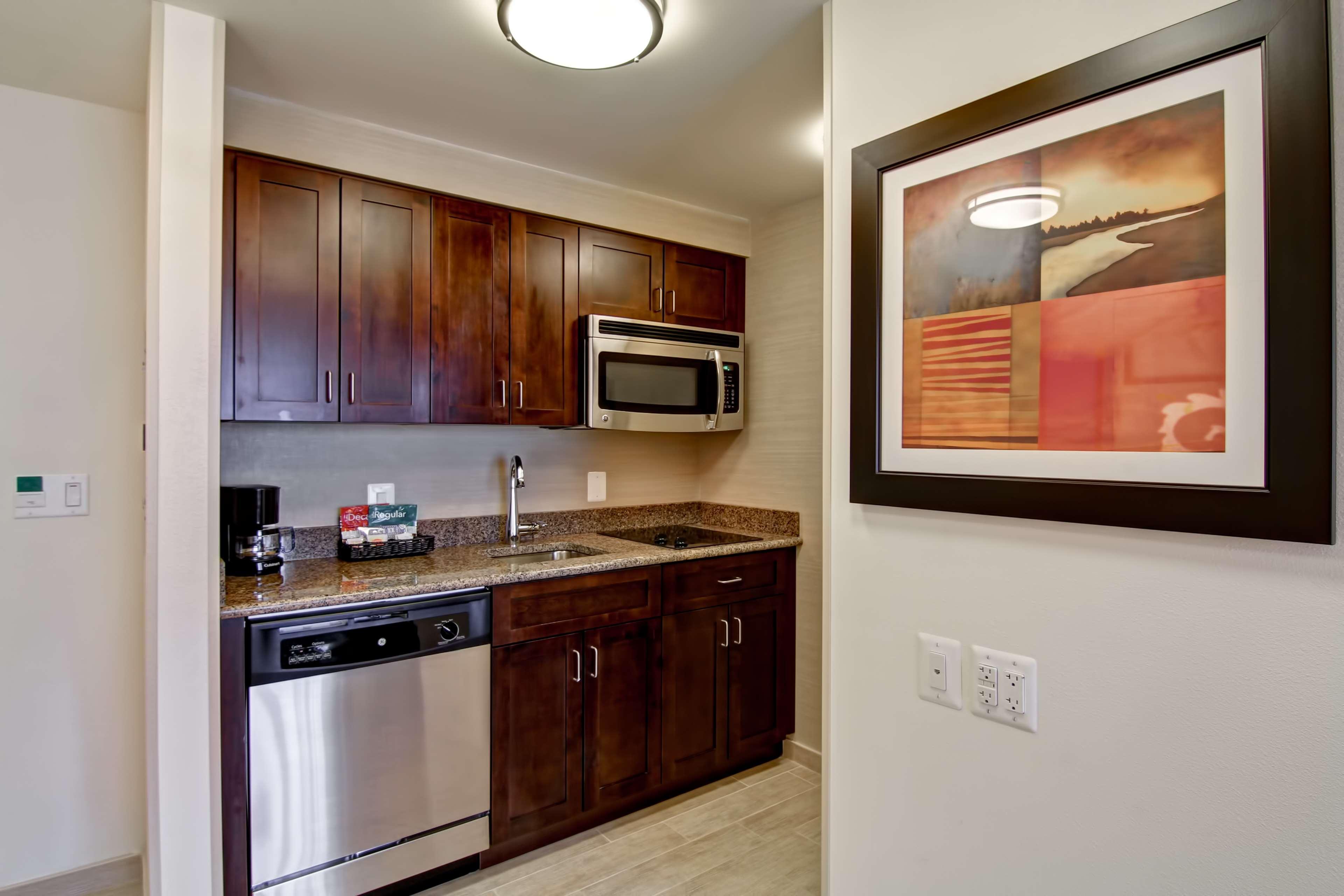 Homewood Suites By Hilton Woodbridge Eksteriør billede