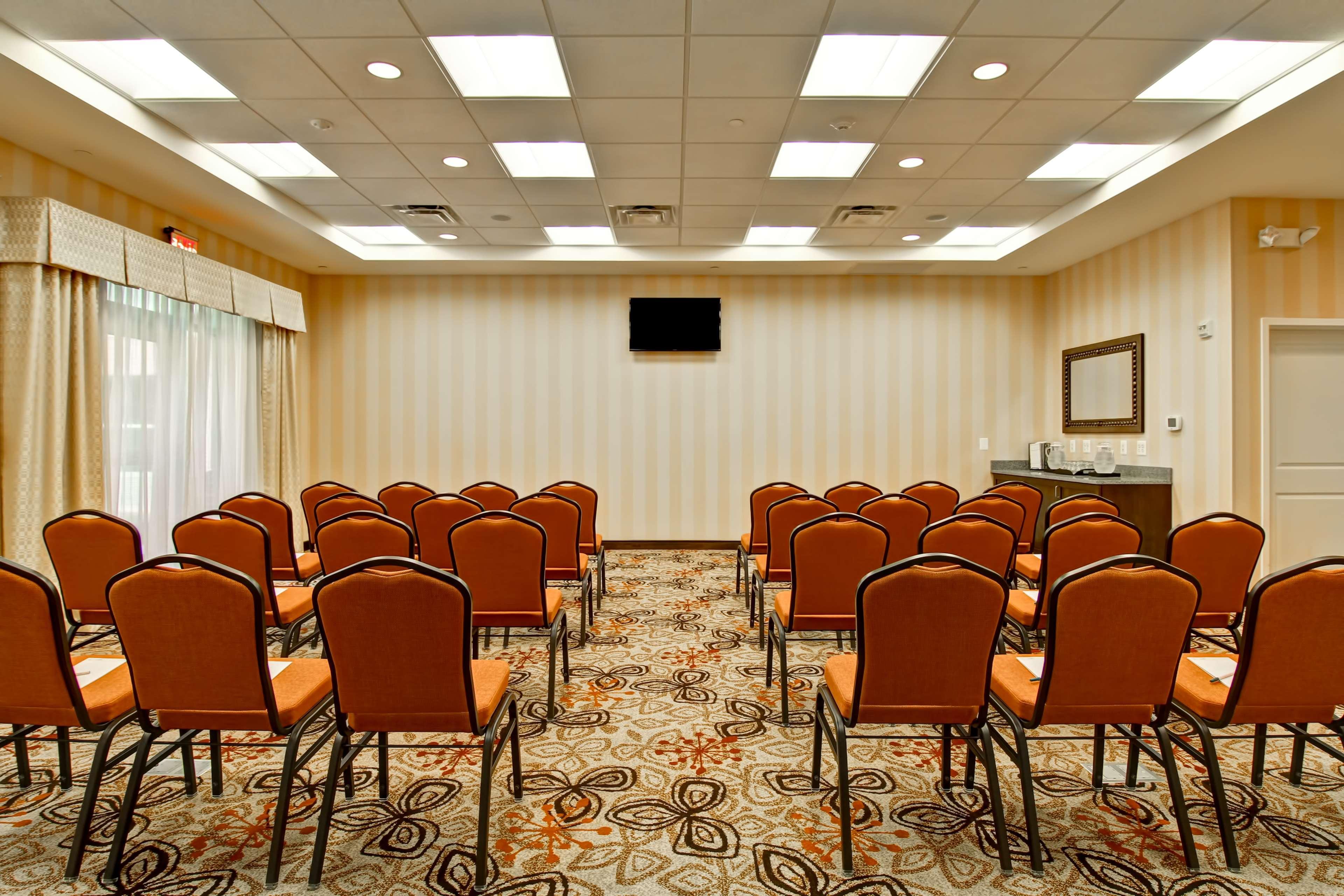 Homewood Suites By Hilton Woodbridge Eksteriør billede
