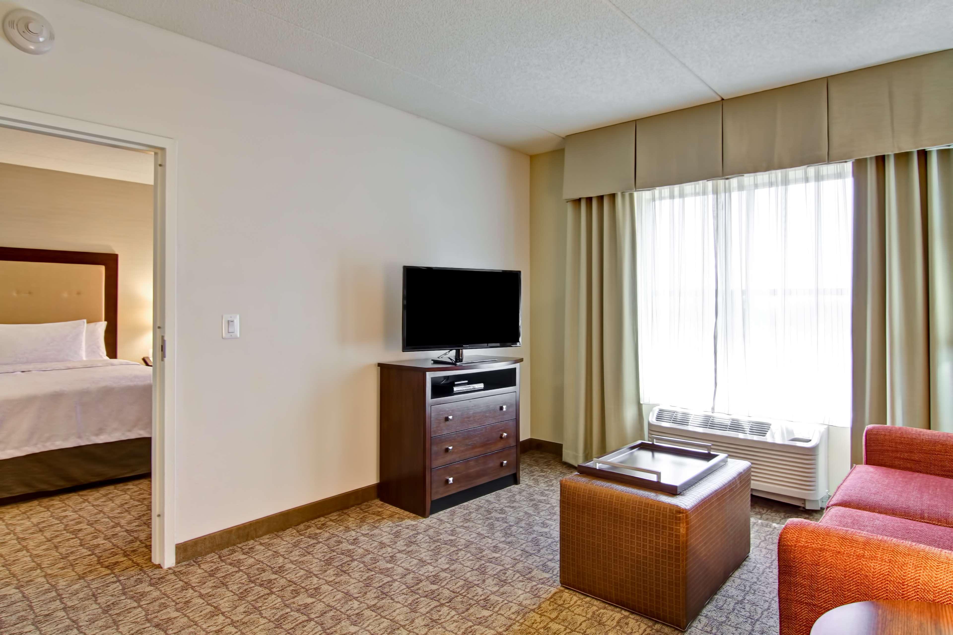 Homewood Suites By Hilton Woodbridge Eksteriør billede
