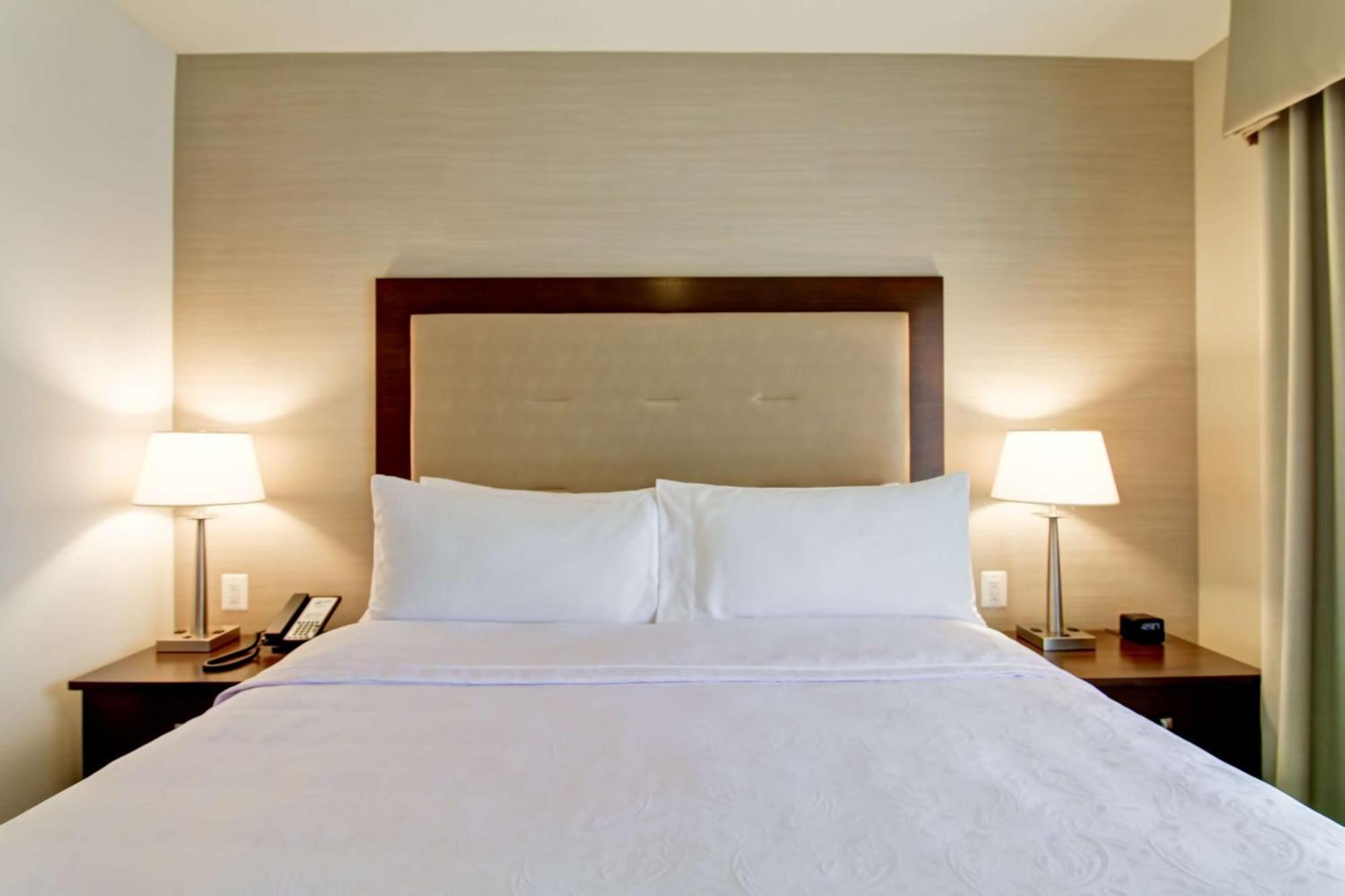 Homewood Suites By Hilton Woodbridge Eksteriør billede